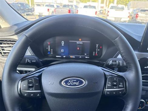 Used 2024 Ford Escape Active image 95