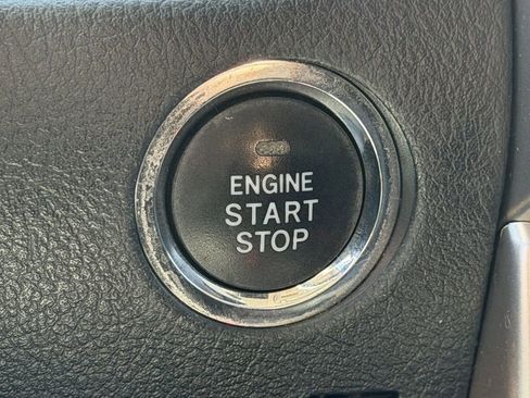 Used 2016 Toyota 4Runner Limited image 22