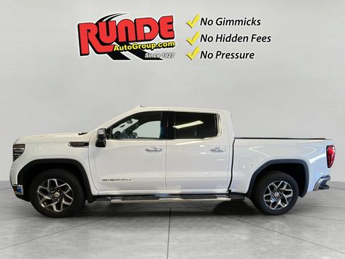 Used 2023 GMC Sierra 1500 SLT w/ SLT Premium Plus Package AWD/4WD image 3