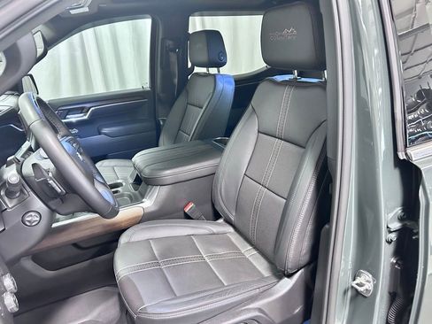 Used 2026 Chevrolet Silverado 1500 High Country AWD/4WD image 7