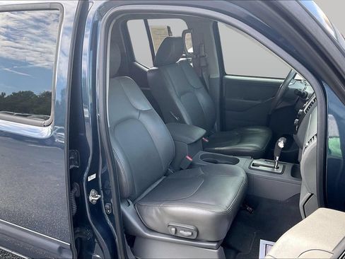 Used 2019 Nissan Frontier SL RWD image 7