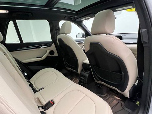 Used 2019 BMW X1 sDrive28i w/ Convenience Package FWD image 8