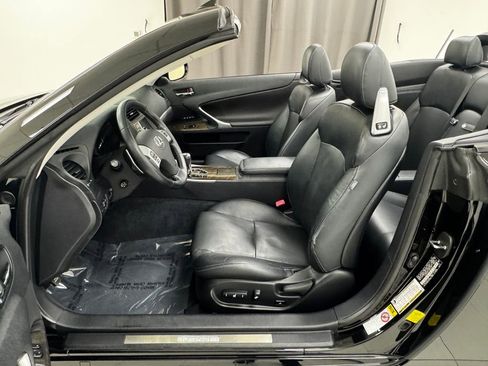 Used 2012 Lexus IS 350C image 18