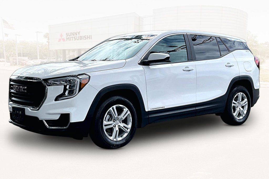 Used 2024 GMC Terrain SLE AWD/4WD image 1