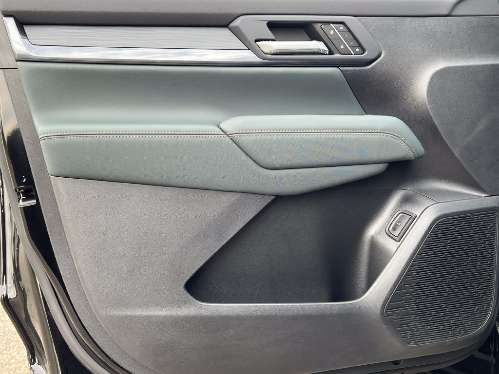 New 2027 GMC Terrain AT4 w/ Convenience Package III AWD/4WD image 14
