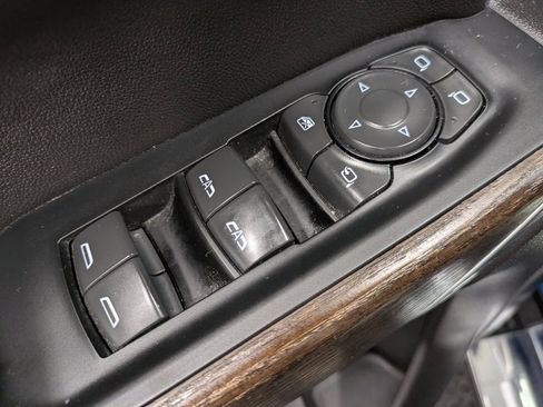 Used 2022 GMC Sierra 1500 Denali w/ Driver Alert Package II image 9