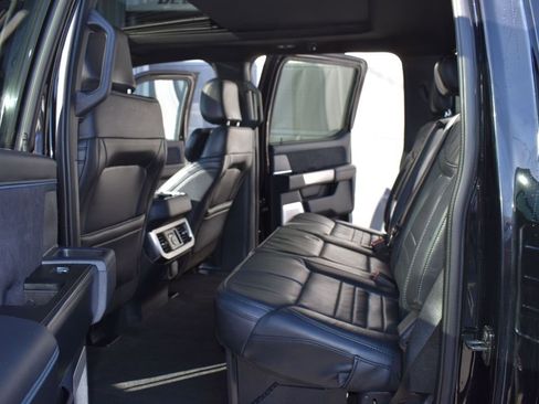 Certified 2025 Ford F450 Platinum w/ FX4 Off-Road Package image 16