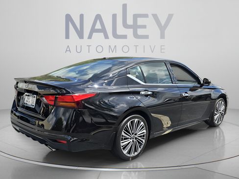 Used 2024 Nissan Altima 2.5 SL FWD image 5