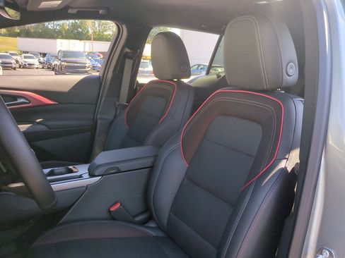 Certified 2024 Chevrolet Equinox EV RS image 18