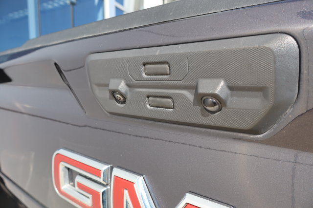 Used 2024 GMC Sierra 1500 SLT w/ SLT Premium Plus Package AWD/4WD image 13