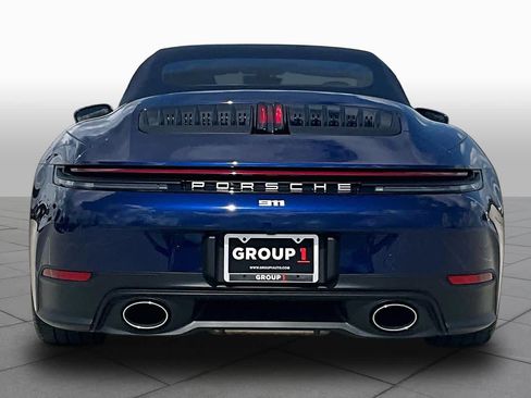 Used 2025 Porsche 911 Carrera RWD image 4