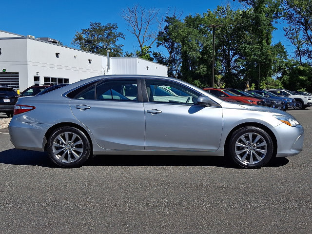 Used 2015 Toyota Camry XLE FWD image 7