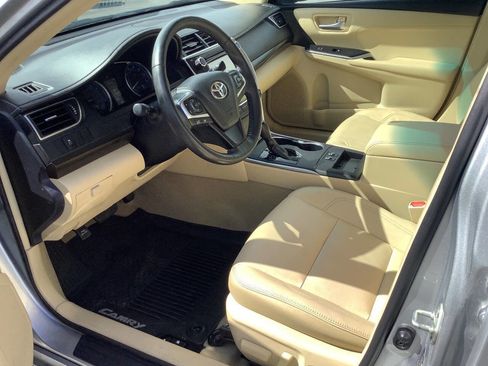 Used 2017 Toyota Camry XLE FWD image 26