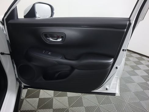 Used 2025 Honda HR-V EX-L image 24