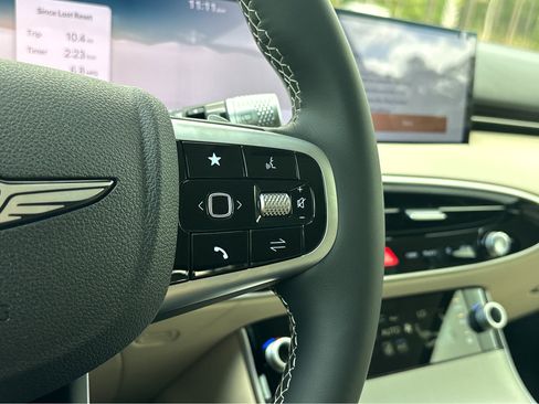 New 2026 Genesis GV70 2.5T Advanced image 17