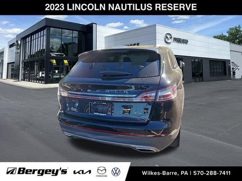 Used 2023 Lincoln Nautilus Reserve w/ Monochromatic Package AWD/4WD image 9