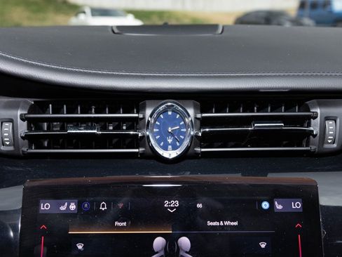 Used 2022 Maserati Quattroporte Modena image 39