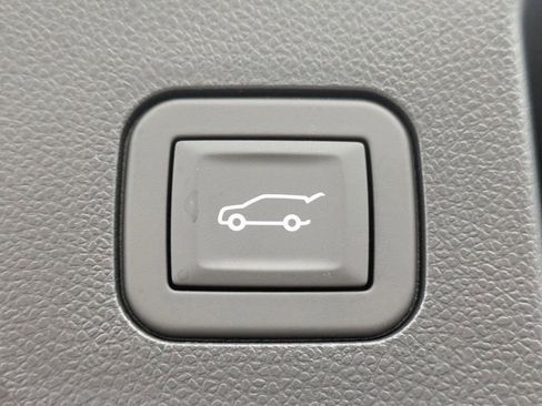 New 2026 Chevrolet Equinox LT w/ Convenience Package II image 24