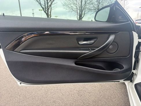 Used 2015 BMW M4 Coupe image 11