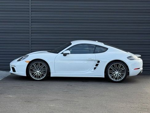 New 2025 Porsche 718 Cayman image 2