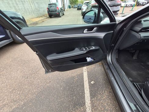 Used 2025 Kia K5 LXS image 13