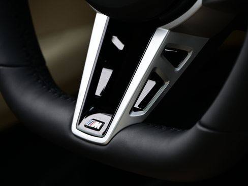 Used 2025 BMW 430i Coupe w/ M Sport Package image 25