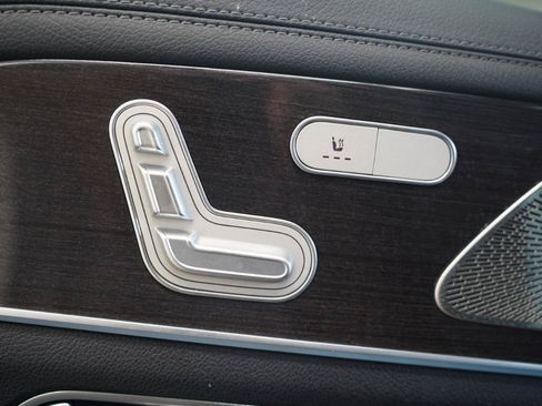Used 2021 Mercedes-Benz GLS 580 4MATIC image 34