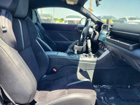Used 2023 Toyota GR86 Premium RWD image 9