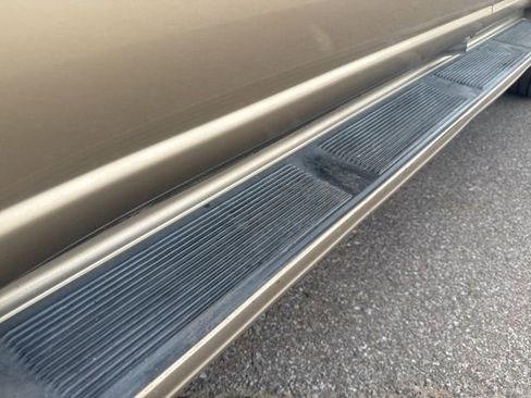 Used 2005 Toyota Sequoia SR5 RWD image 9