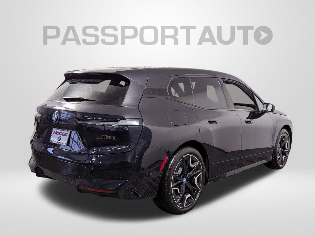 Used 2024 BMW iX M60 AWD/4WD image 7
