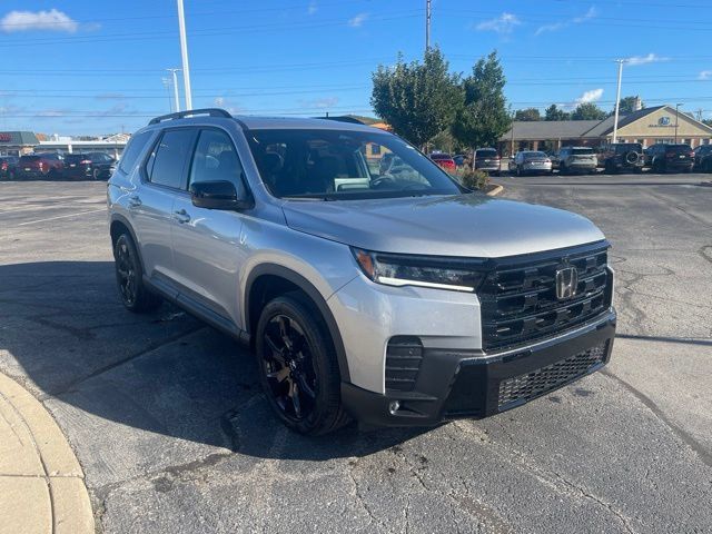 New 2026 Honda Pilot Black Edition image 4