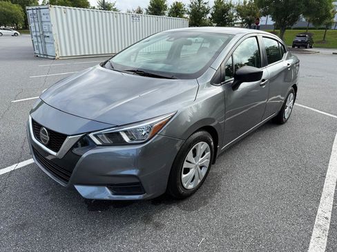 Used 2022 Nissan Versa S FWD image 1