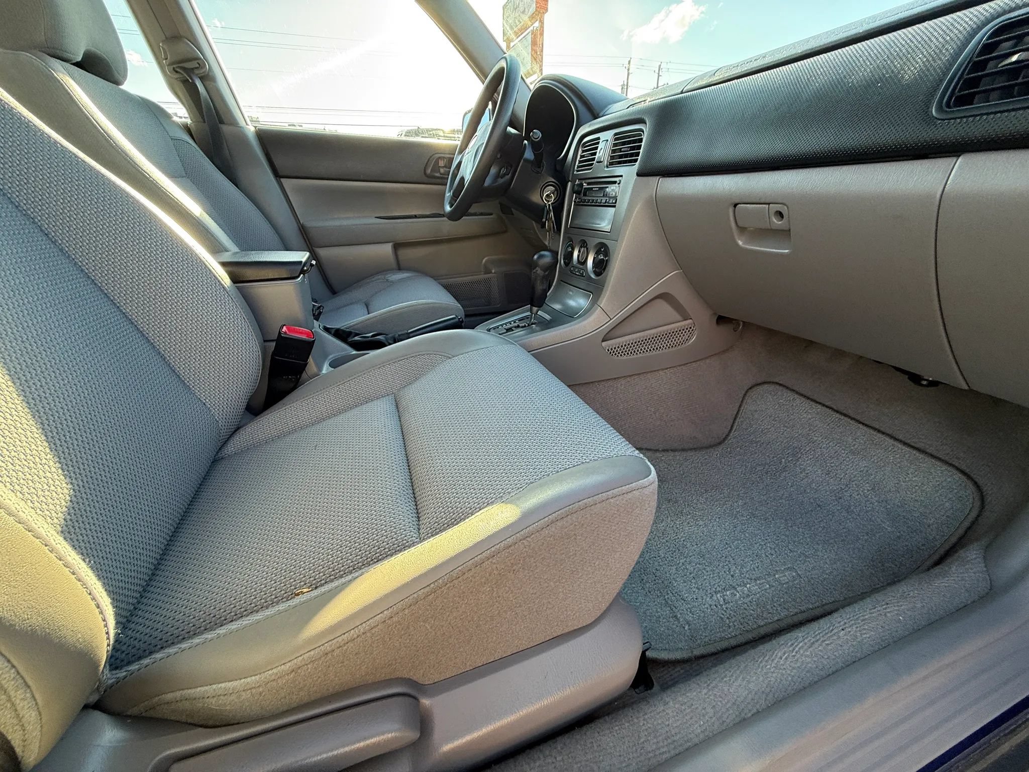 Used 2004 Subaru Forester 2.5X AWD/4WD image 15