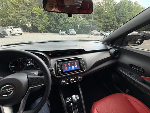 Used 2018 Nissan Kicks S FWD image 26