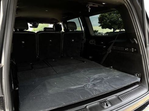 Used 2022 Jeep Wagoneer Series II AWD/4WD image 32