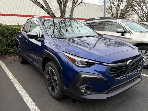 Used 2025 Subaru Crosstrek 2.5i Limited w/ Crosstrek Mirror Package image 2
