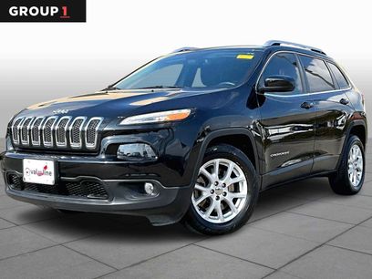 Used 2015 Jeep Cherokee Latitude w/ Comfort/Convenience Group