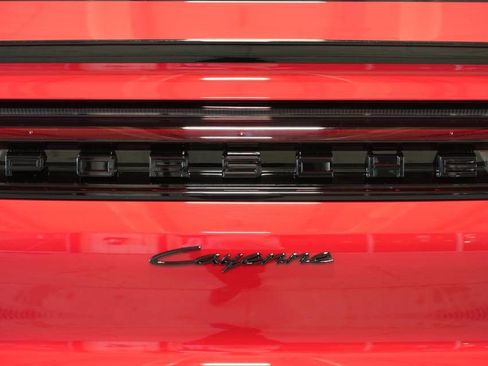 New 2026 Porsche Cayenne Coupe AWD/4WD image 39