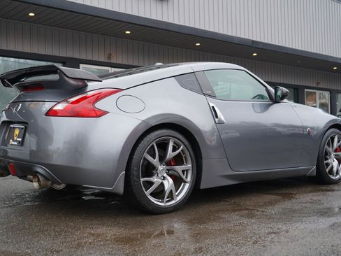 Used 2016 Nissan 370Z Coupe image 6