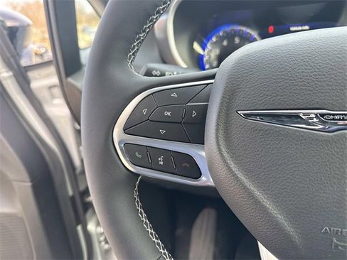 New 2026 Chrysler Voyager LX image 28