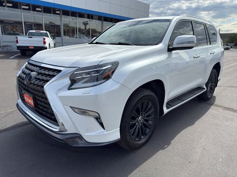 Used 2023 Lexus GX 460 Premium AWD/4WD image 3