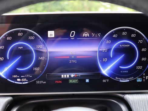Used 2023 Mercedes-Benz EQE 350+ 4MATIC Sedan image 32