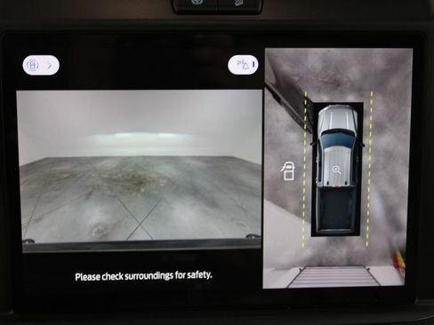 Certified 2025 Ford F350 Platinum image 57