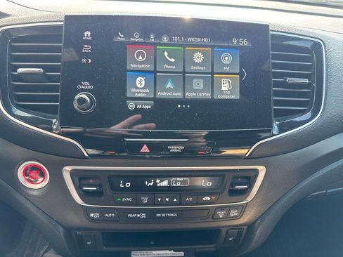 Certified 2023 Honda Passport TrailSport image 18