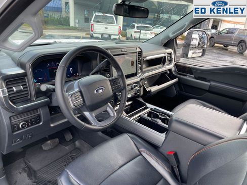 Used 2025 Ford F350 Lariat w/ Lariat Ultimate Package image 4