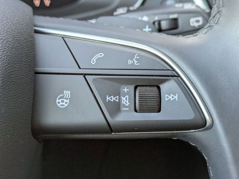 Certified 2025 Audi Q5 2.0T Premium w/ Convenience Plus Package image 15