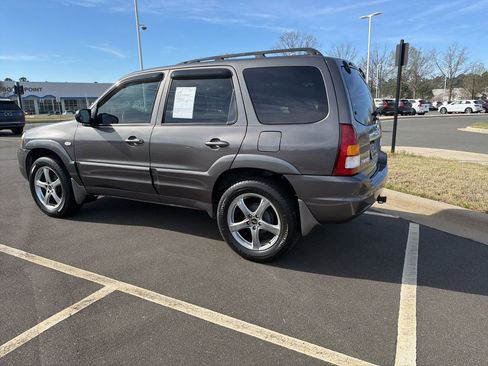 Used 2004 MAZDA Tribute LX w/ Premium Audio Pkg image 15
