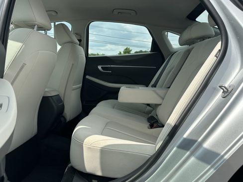 Used 2025 Hyundai Sonata SEL FWD image 20