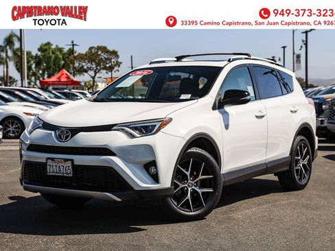 Used 2016 Toyota RAV4 SE FWD image 1