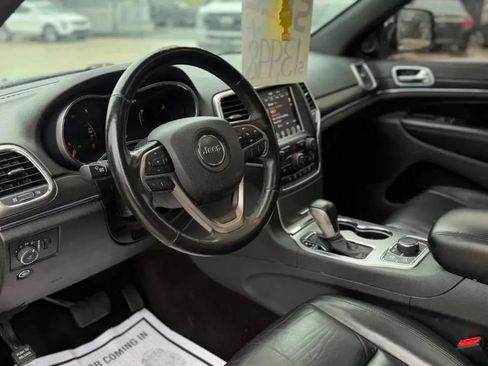 Used 2018 Jeep Grand Cherokee Limited AWD/4WD image 10